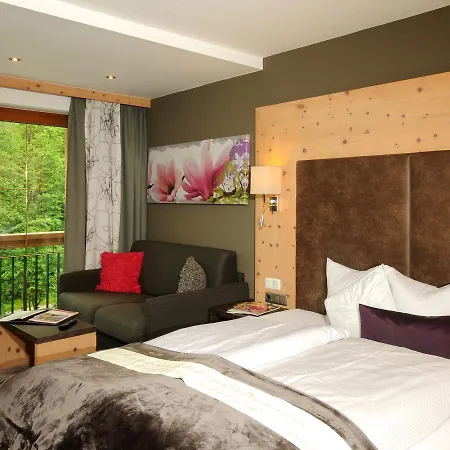 Burgschrofn Hotell Tux