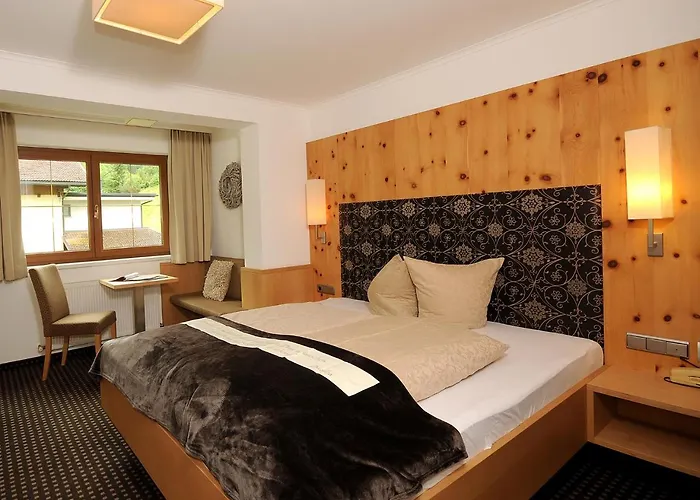 Burgschrofn Hotel Tux